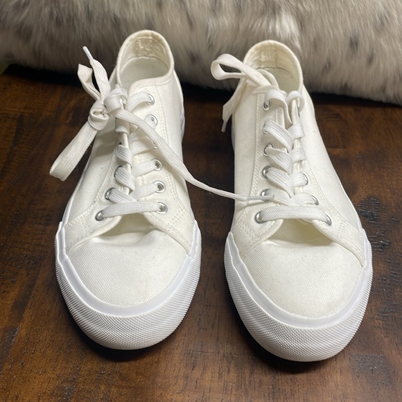 Women's White Tennis Shoes Sneakers Casual Walking Shoe - Picture 8 of 12